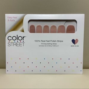 Color Street Nail Strips: At the Plaza - NEW